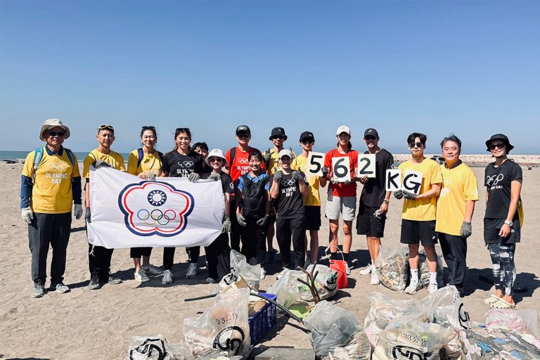 Chinese Taipei Olympic Committee Initiated a Beach Cleanup Campaign